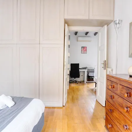 Duomo Charming Maison With Private Terrace - A Unique Milanese Experience 公寓 米兰